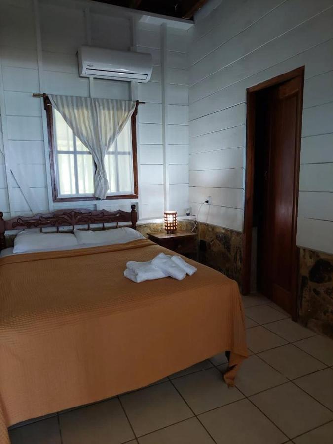 Sunset Bay B&B Brig Bay 外观 照片